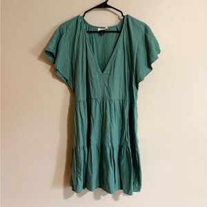 Universal Thread Green V-Neck Tiered Dress Size Large